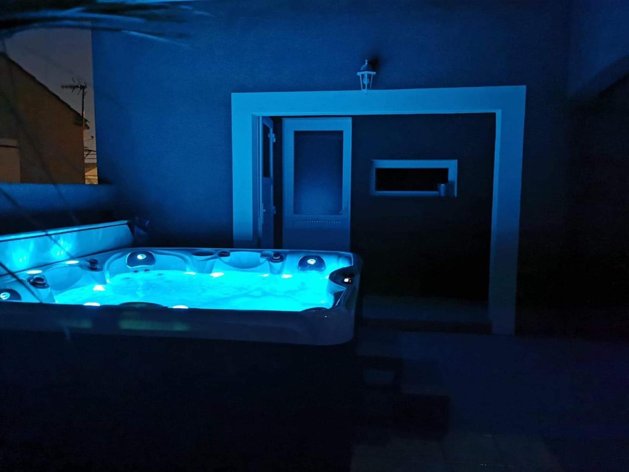 Villa Elegante A Carcassonne Avec Jardin Et Jacuzzi Екстериор снимка