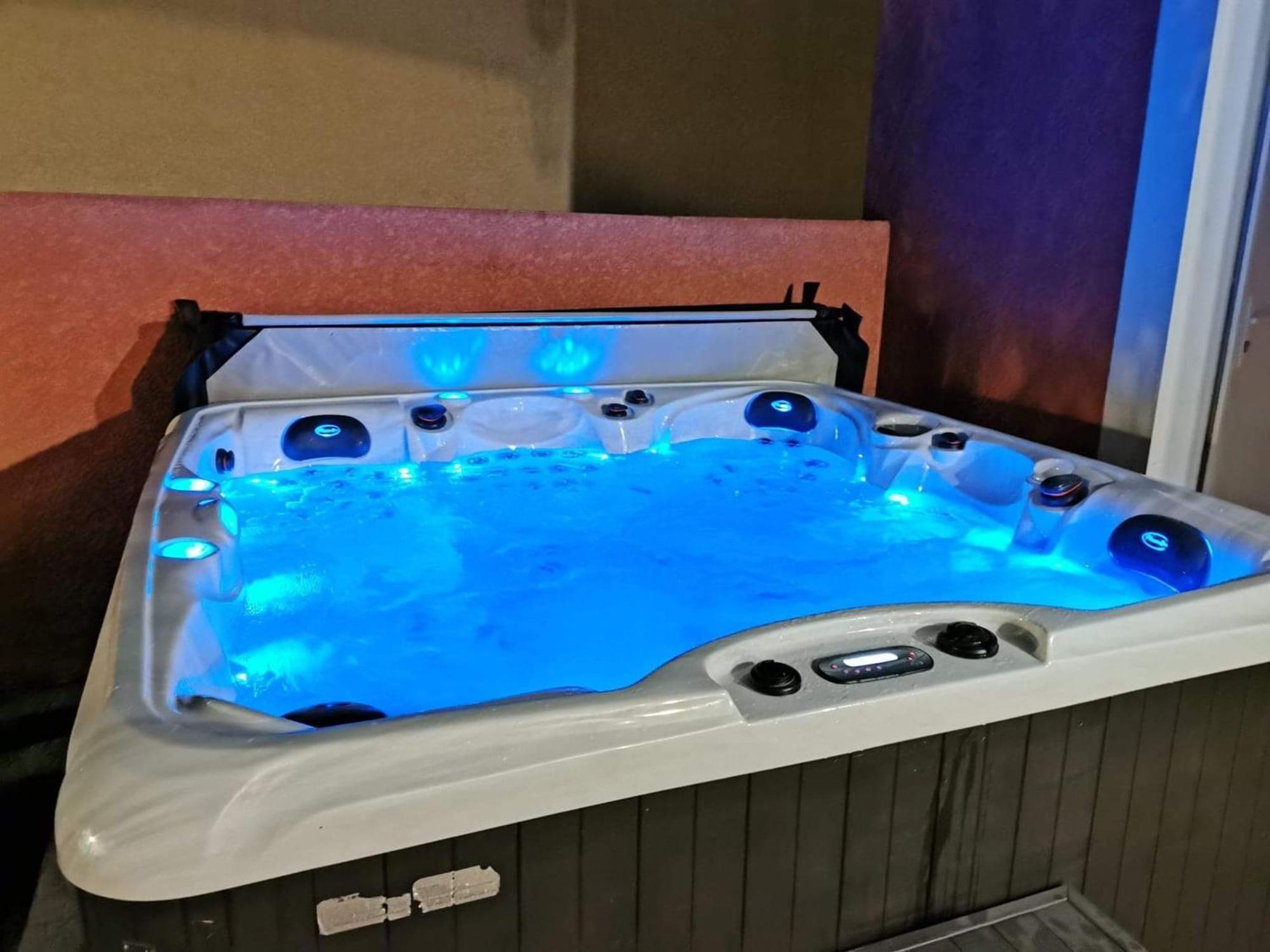 Villa Elegante A Carcassonne Avec Jardin Et Jacuzzi Екстериор снимка