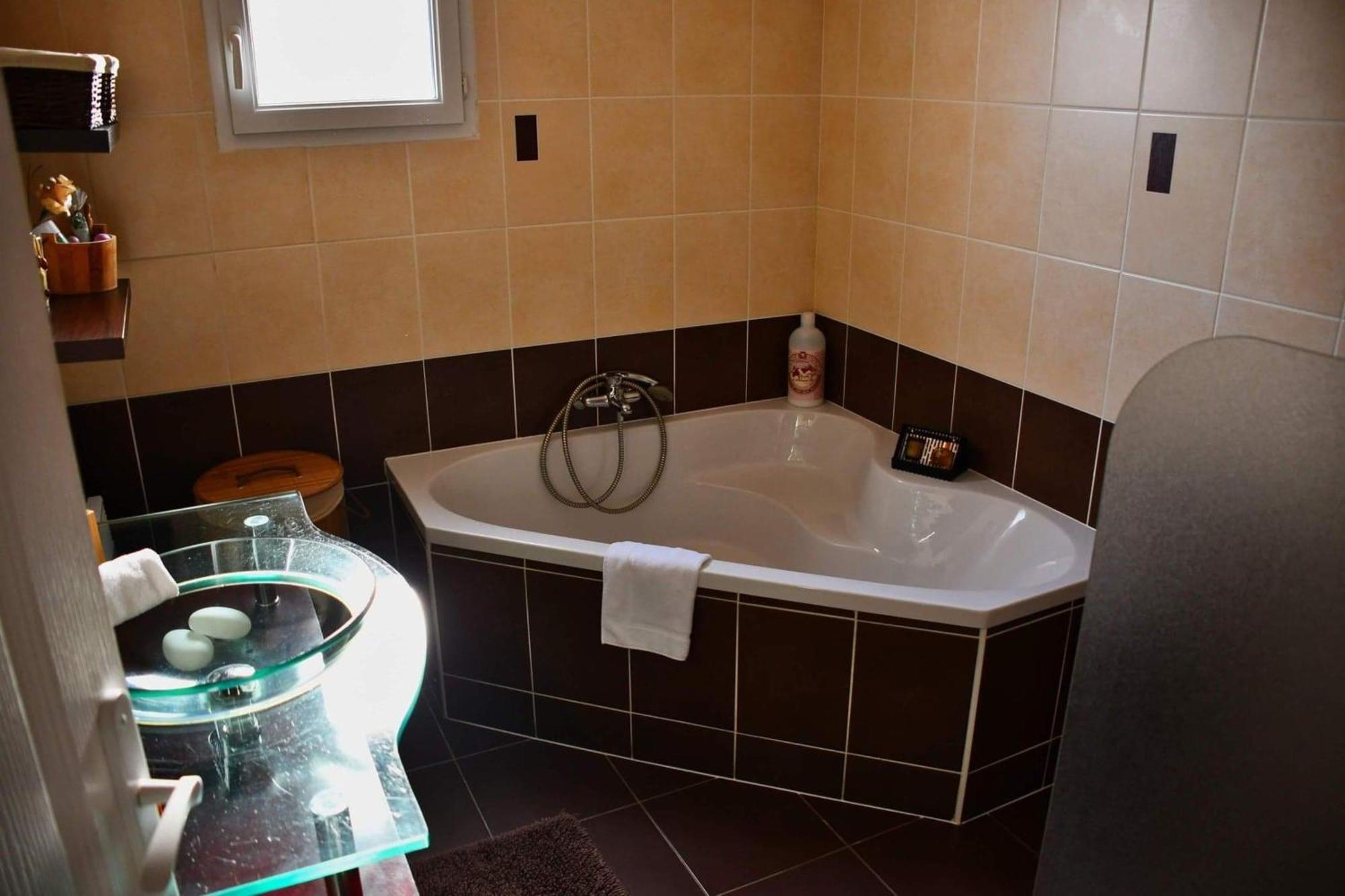 Villa Elegante A Carcassonne Avec Jardin Et Jacuzzi Екстериор снимка