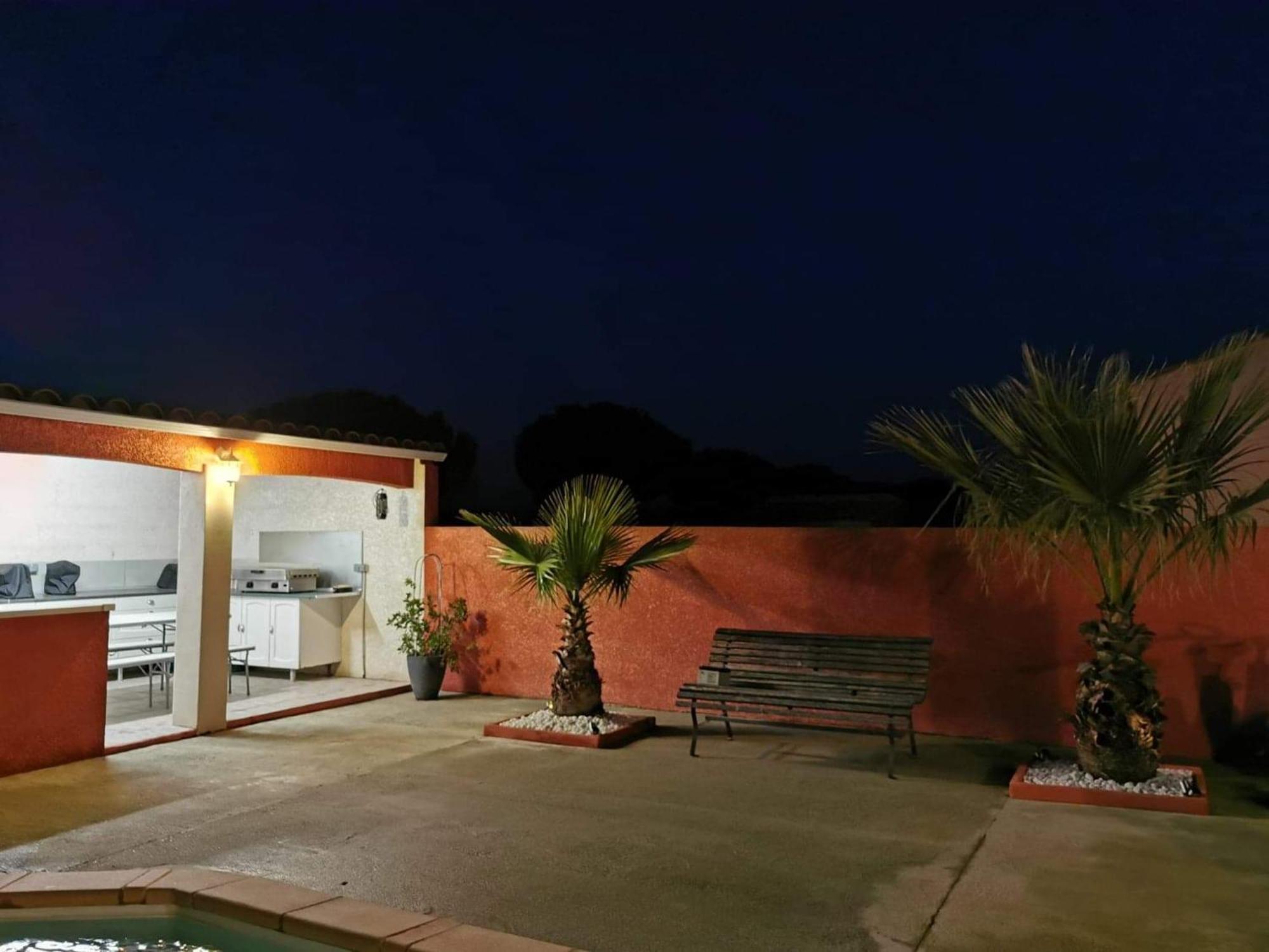 Villa Elegante A Carcassonne Avec Jardin Et Jacuzzi Екстериор снимка