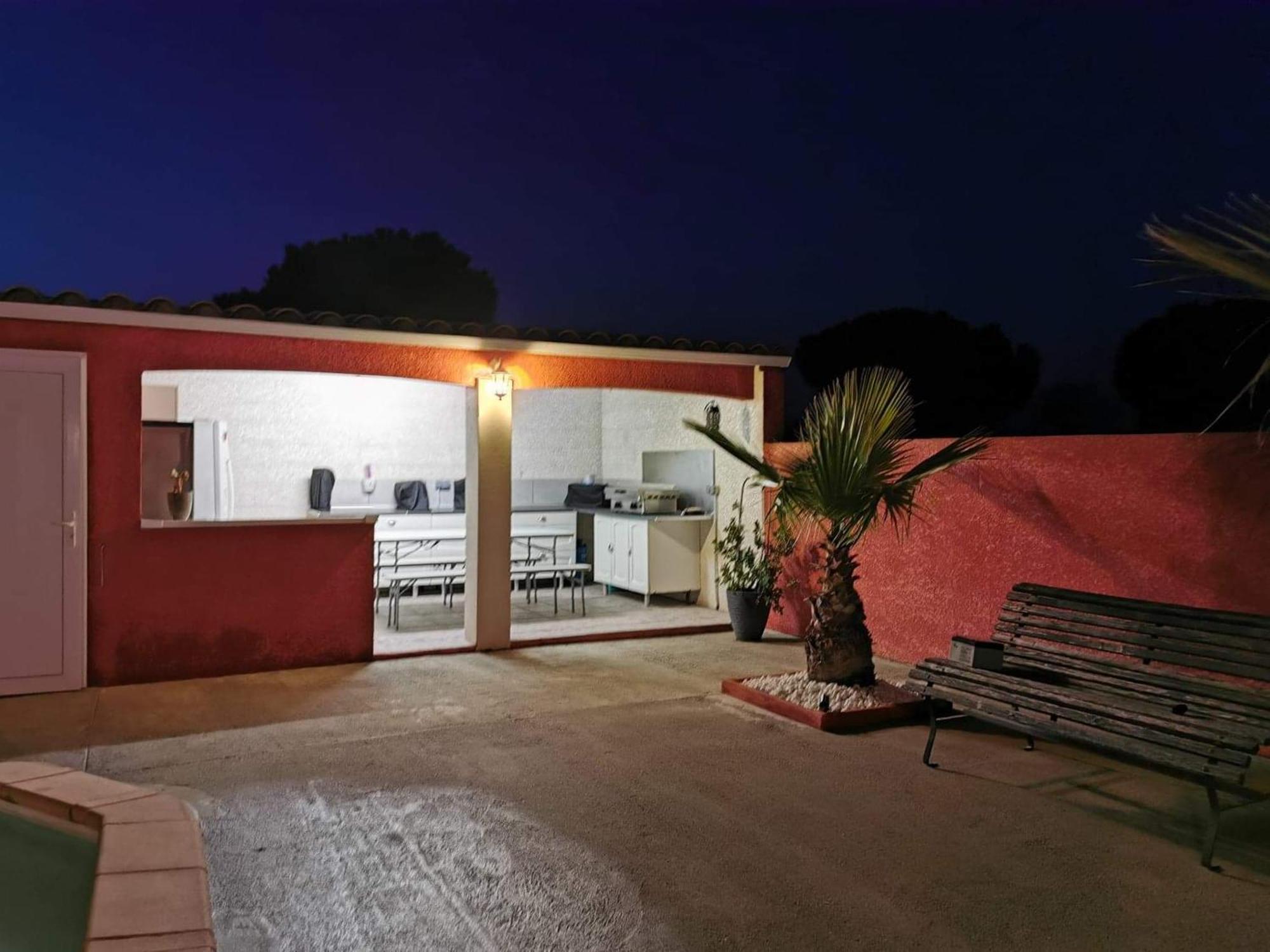 Villa Elegante A Carcassonne Avec Jardin Et Jacuzzi Екстериор снимка