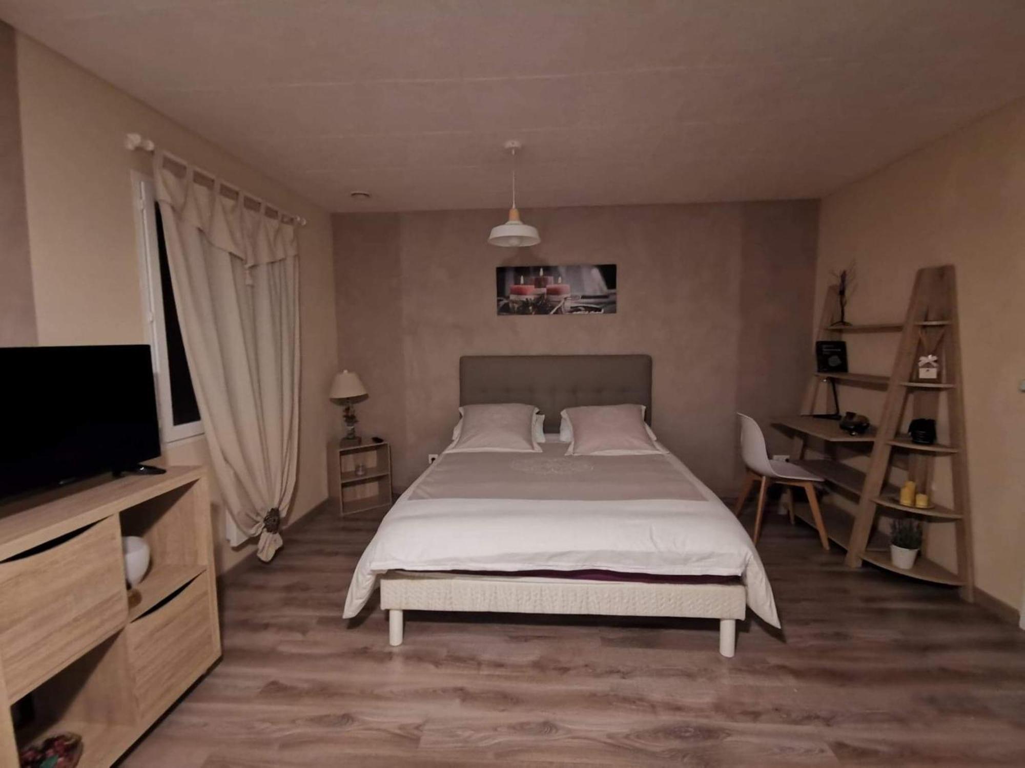 Villa Elegante A Carcassonne Avec Jardin Et Jacuzzi Екстериор снимка